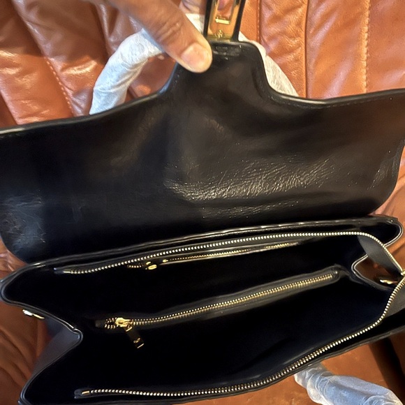 Black Quilted Leather Handbag - Picture 8 of 11